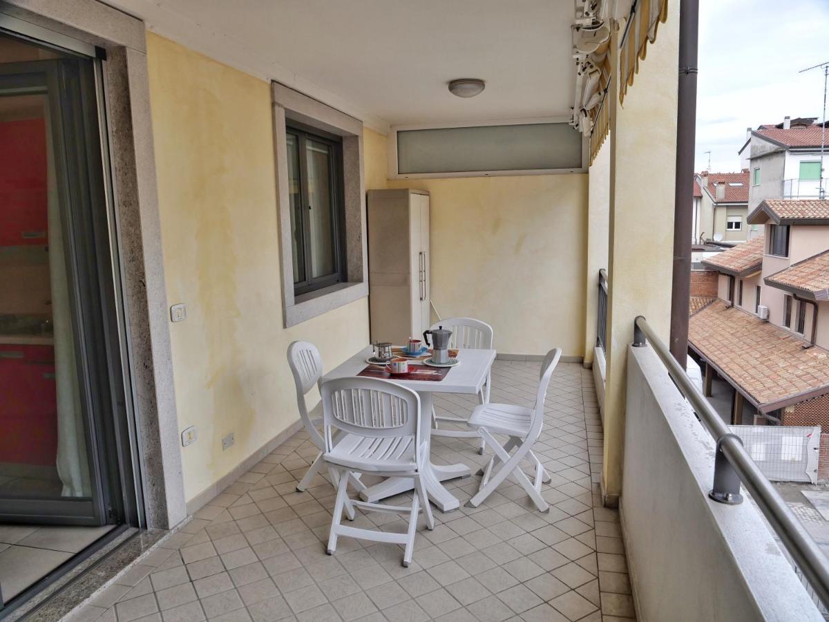 Stella Marina Centralissimo Bilocale Con Grande Terrazzo Grado Exterior foto